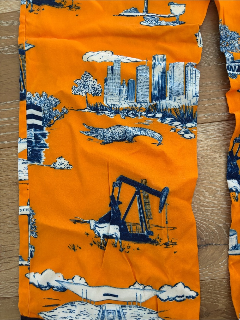 Houston toile Short-Sleeve Pajama Set in Orange - Picture 11 of 12